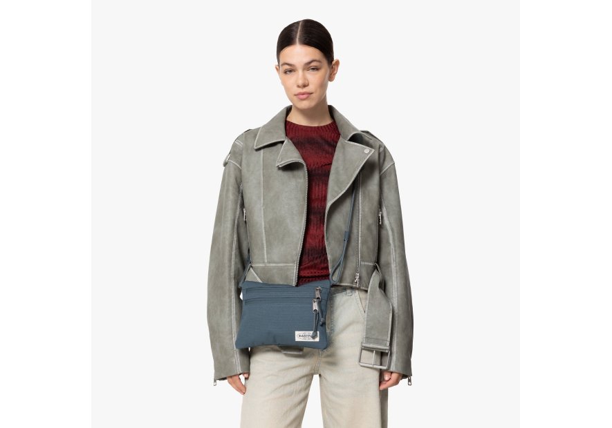 Eastpak K0A5BKA sac bandoulière plat crostin eastpak Sacs à mains