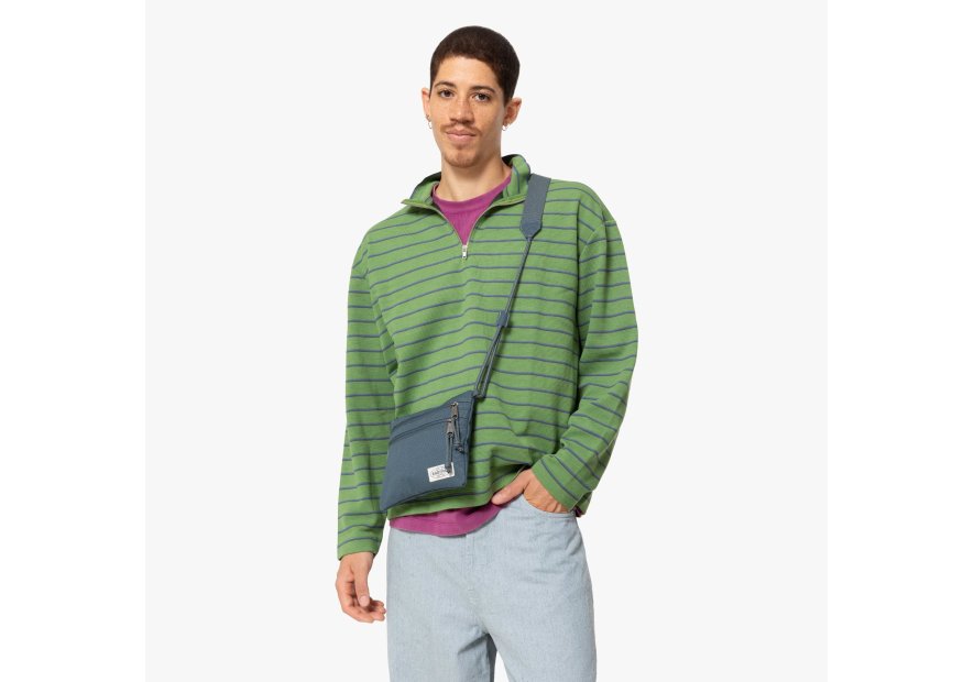 Eastpak K0A5BKA sac bandoulière plat crostin eastpak Sacs à mains