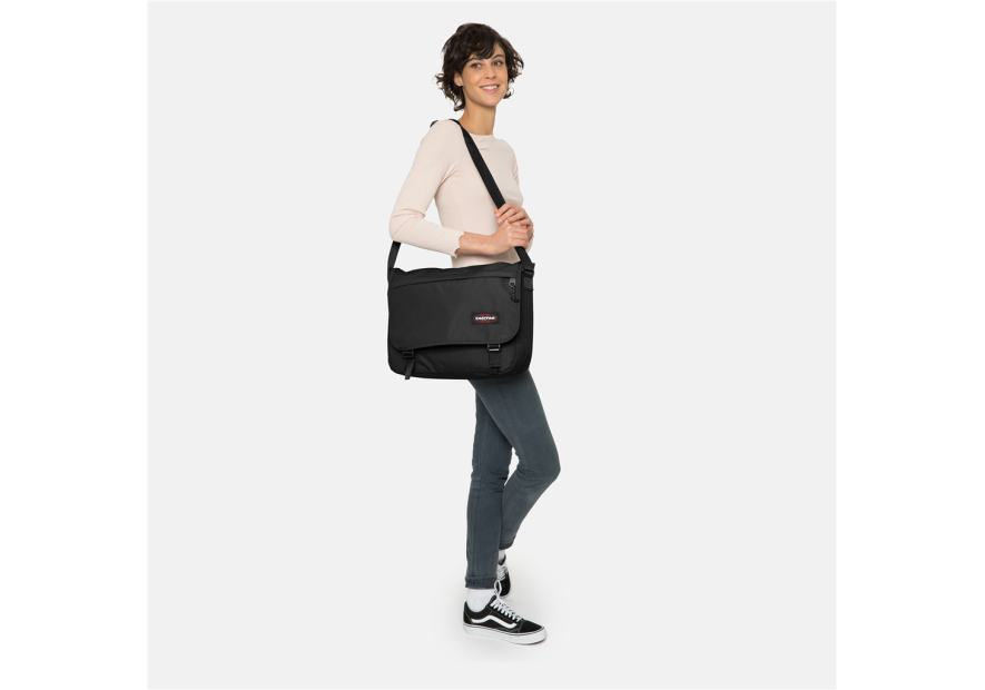 Eastpak K26E - POLYESTER - NOIR sac gibecière delegate +