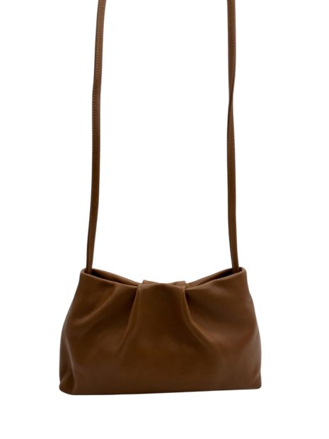 naterra factory AIKO - CUIR D'AGNEAU - TOFFEE pochette aiko en cuir de naterra factory sacs-a-mains