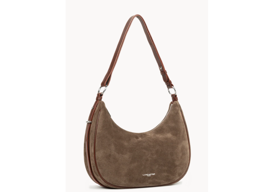 grand sac besace porté épaule
