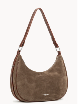 grand sac besace porté épaule