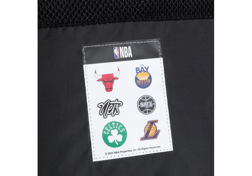 Eastpak K0A5BA7/NBA sac de voyage à roulette s eastpak nba Sac de voyage à roulettes