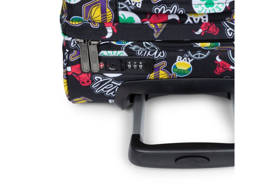 Eastpak K0A5BA7/NBA sac de voyage à roulette s eastpak nba Sac de voyage à roulettes