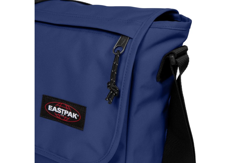 Eastpak K26E - POLYESTER - NIGHTSKY NAVY sac gibecière delegate + Serviette à rabat avec bandoulière