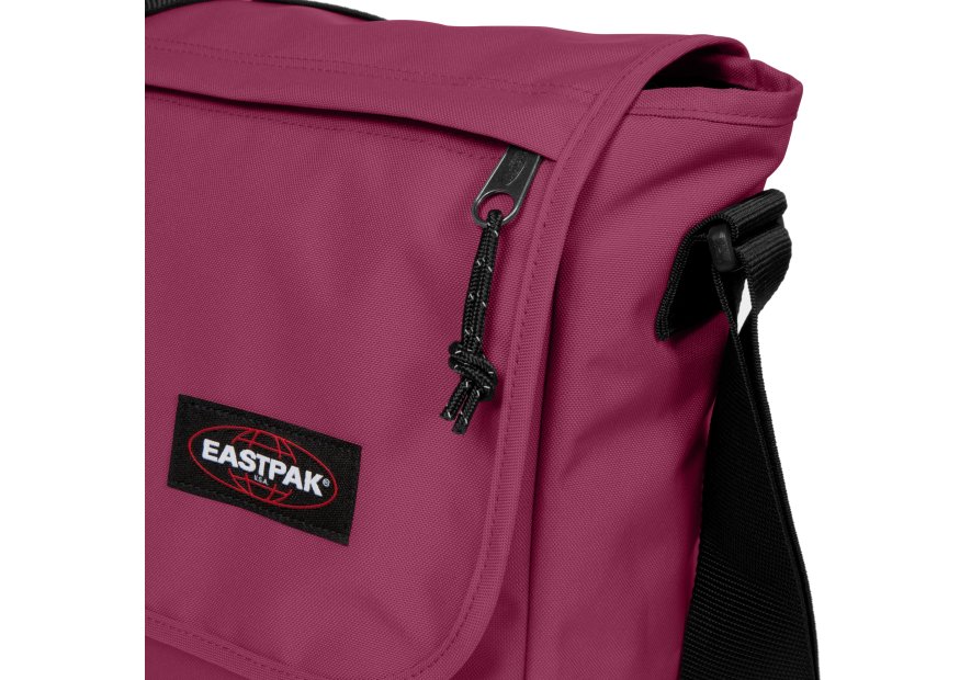 Eastpak K26E - POLYESTER - WINE BURGUNDY sac gibecière delegate + Serviette à rabat avec bandoulière