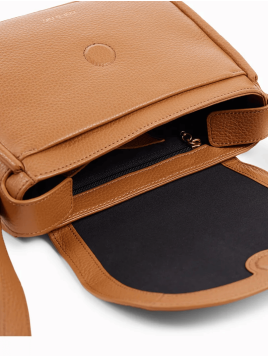 Nat & Nin EMIKO - CUIR DE VACHETTE - PÉCAN nat et nin - emiko- porté travers Sacs à mains