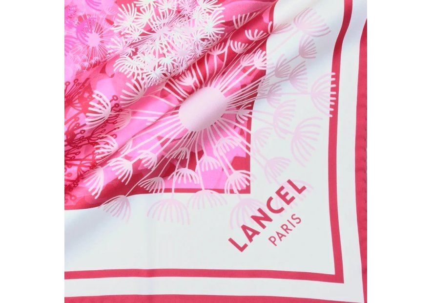 Lancel A11708 carré de soie lancel carre de soie