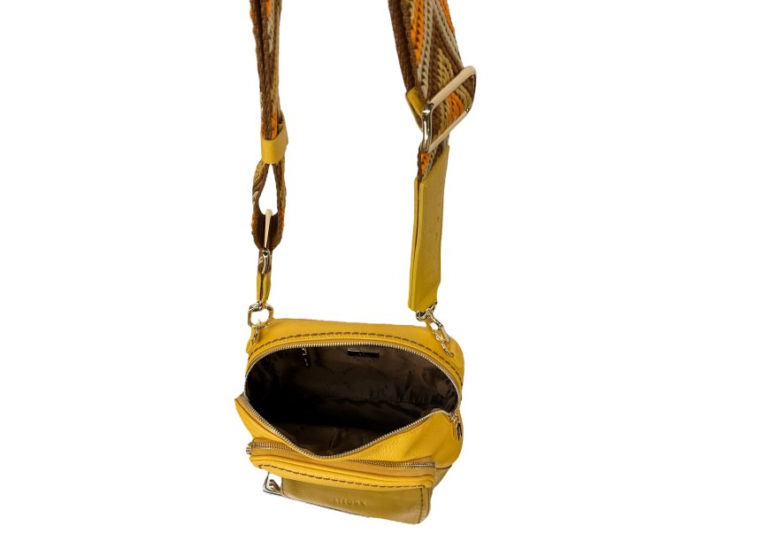 vison'a 24133 visona'- california- porté travers Sacs à mains