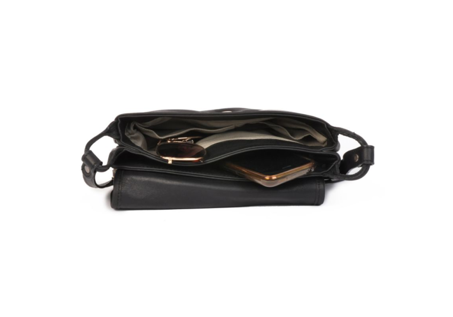 Nat & Nin JEN - CUIR DE VACHETTE - NOIR sac à rabat gibecière jen