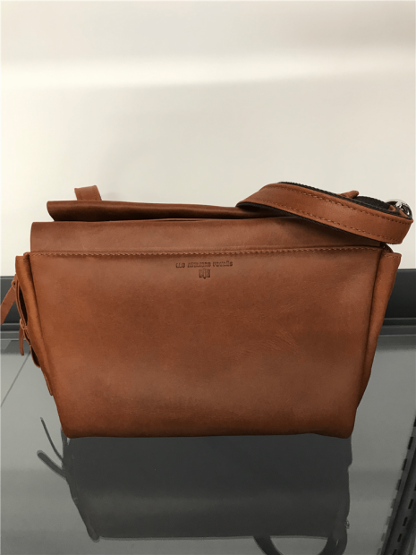Les Ateliers Foures B709 - CUIR DE VACHETTE - FAUVE fourès baroudeuse trotteur s sacs-a-mains