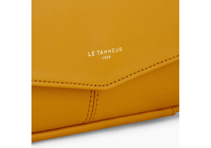 Le Tanneur TOTT3C01 - CUIR DE VACHETTE - OS le tanneur-charlotte-sac rabat mini Sacs à mains