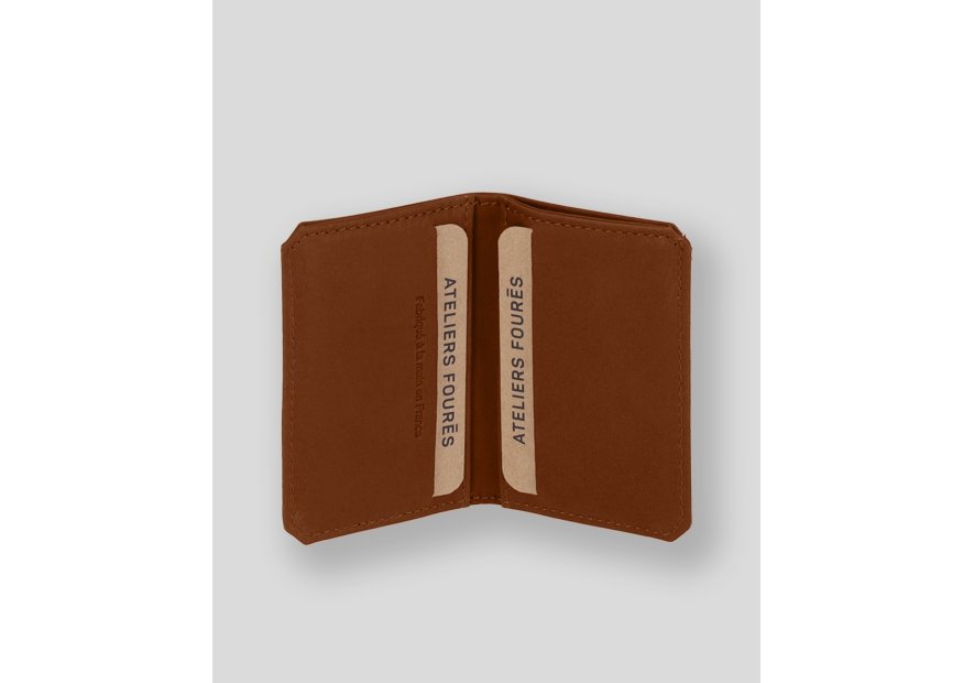 Les Ateliers Foures 9135 - CUIR DE VACHETTE - FAUVE porte 4 cartes plié en 2 baroudeur fourès Porte-cartes