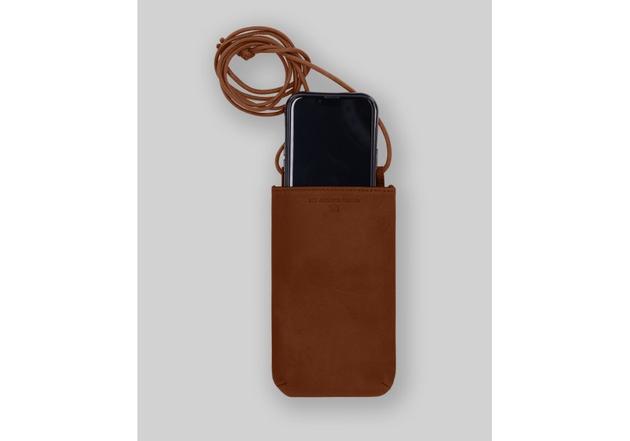 Les Ateliers Foures B97 - CUIR DE VACHETTE - FAUVE Etui iPhone - Baroudeuse Petite maroquinerie