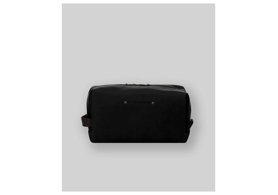 Les Ateliers Foures 9815 - CUIR DE VACHETTE - NOIR les ateliers foures trousse de toilette Trousses de toilette Les Ateliers Foures 9815 - CUIR DE VACHETTE - NOIR les ateliers foures trousse de toilette Trousses de toilette