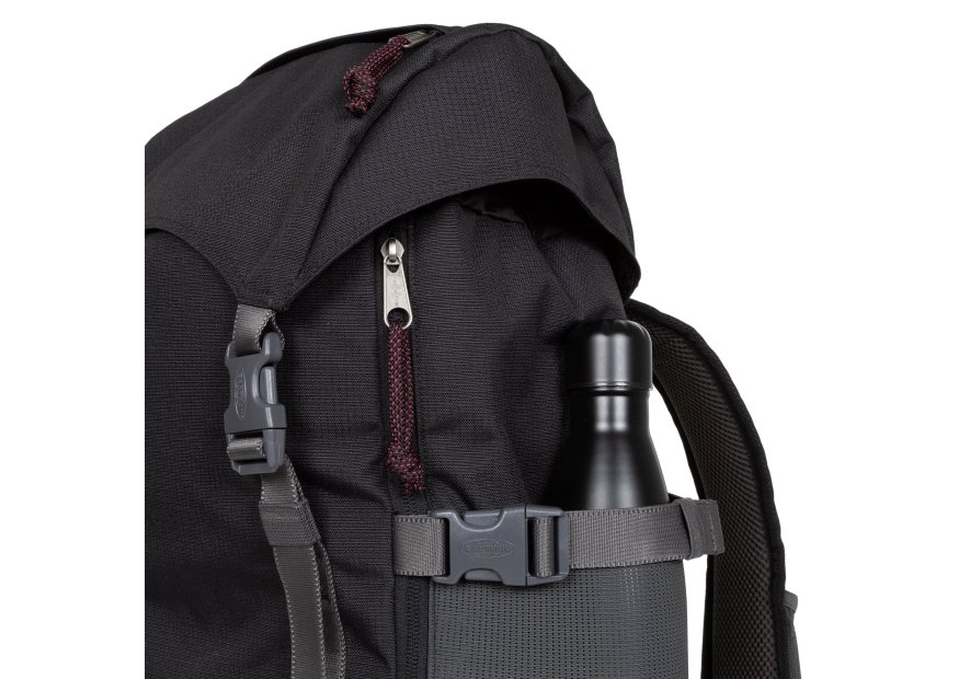 Eastpak K0A5BEM - POLYESTER - NOIR - 9A7 sac à dos out caméra pack Sacs à dos