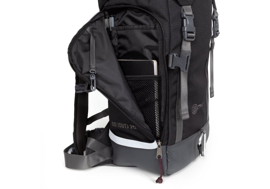 Eastpak K0A5BEM - POLYESTER - NOIR - 9A7 sac à dos out caméra pack Sacs à dos