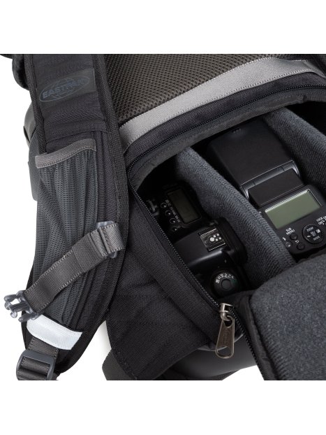 Eastpak K0A5BEM sac à dos out caméra pack sac a dos