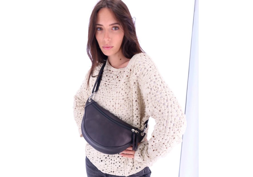 Les Ateliers Foures B125 - CUIR DE VACHETTE - NOIR sac banane atalante medium banane